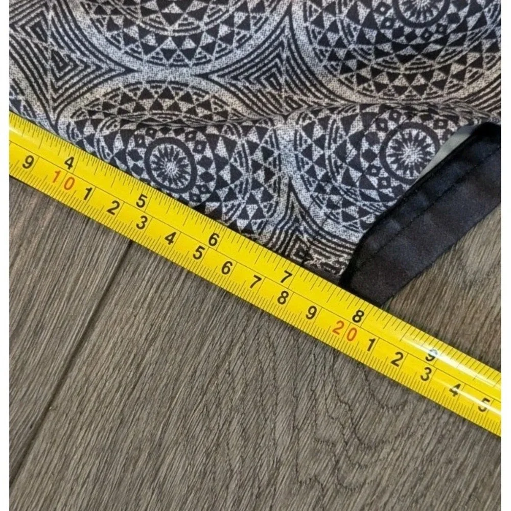 Valor Mens XL Board Shorts Patchwork Logo Gray &‎ Green Geometric Beachy Summer
